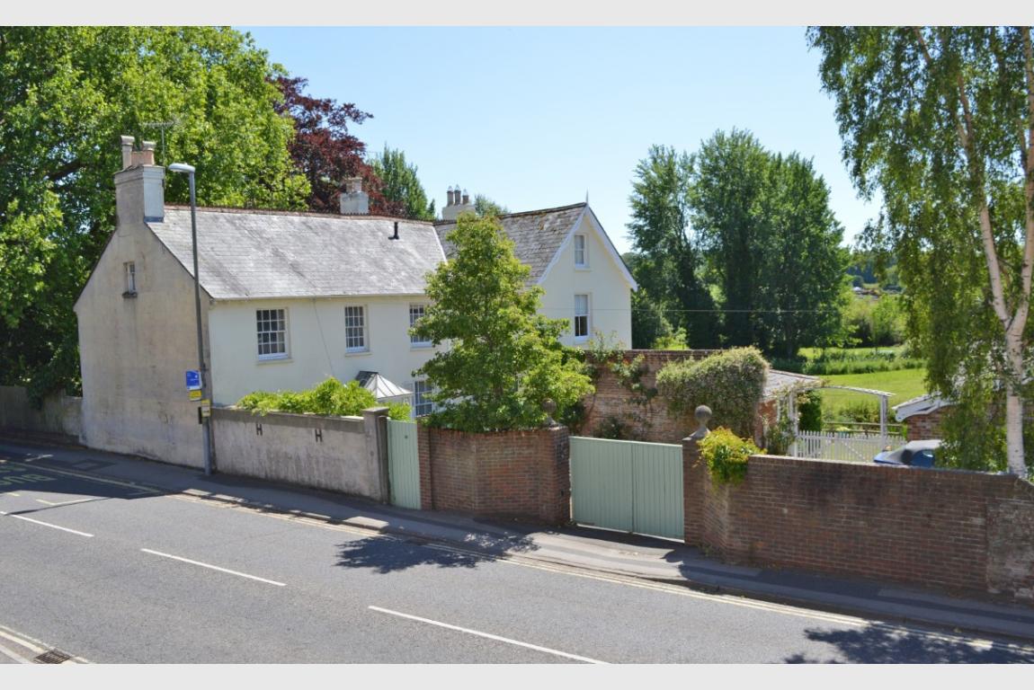 House For Sale Poole Road Wimborne BH21 1QY Ref CB005922