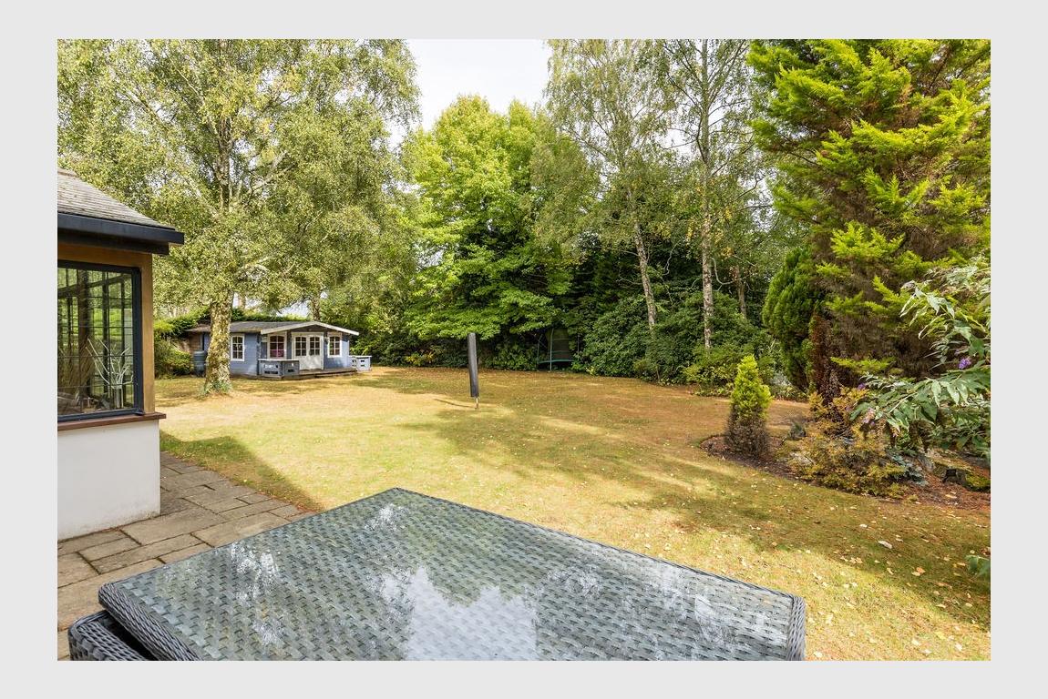 House For Sale Upper Golf Links Road Broadstone BH18 8BX Ref