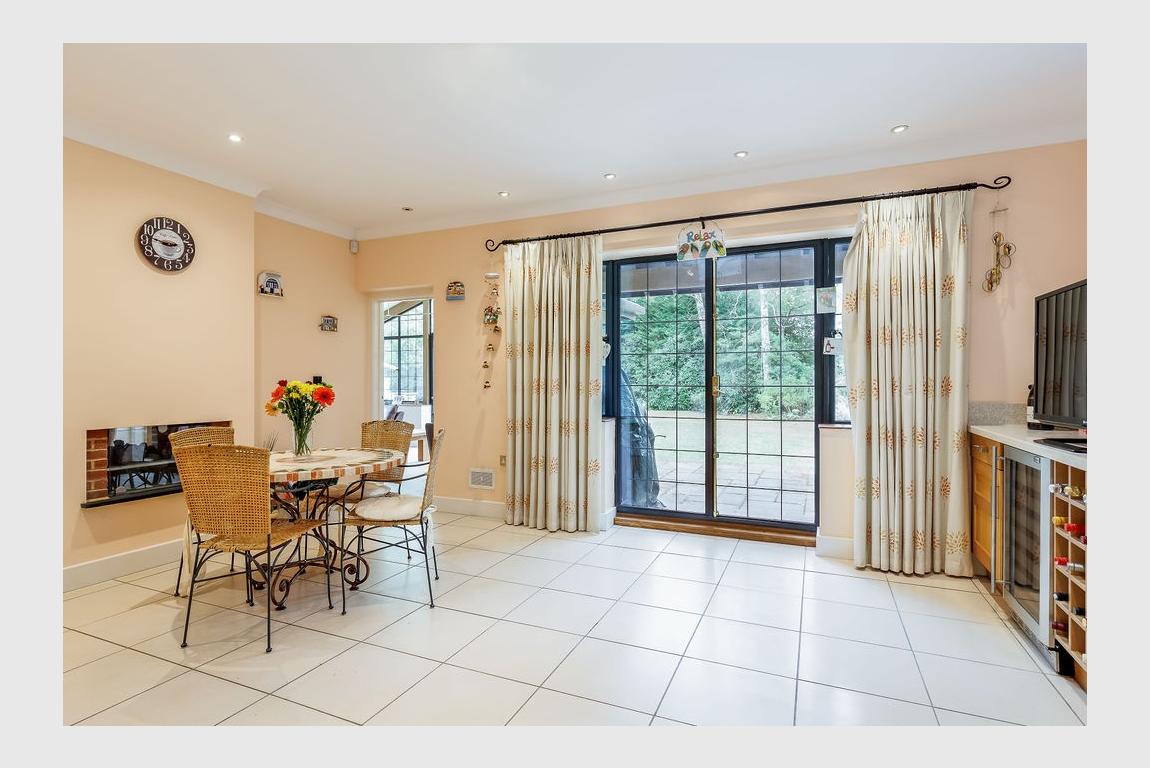 House For Sale Upper Golf Links Road Broadstone BH18 8BX Ref