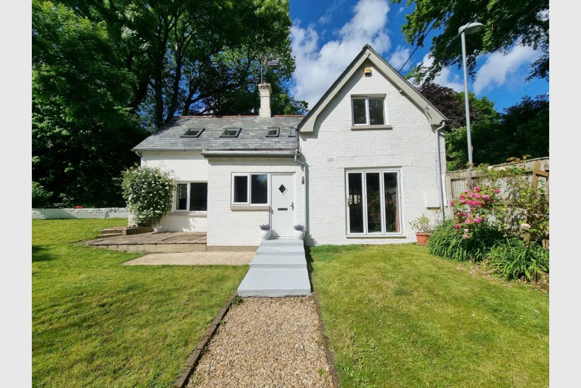 House For Sale Rowlands Hill Wimborne BH21 2QQ Ref CB007846