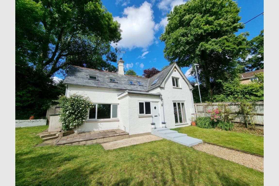 House For Sale Rowlands Hill Wimborne BH21 2QQ Ref CB007846