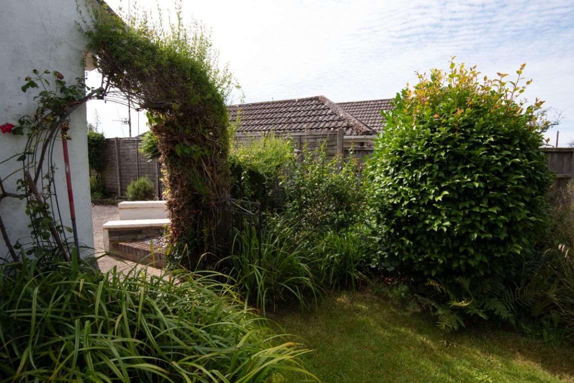 House For Sale Dales Drive Wimborne BH21 2JS Ref WBO230428