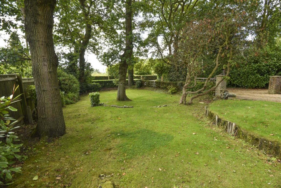 House For Sale Springdale Road Broadstone BH18 9BY Ref 18360735