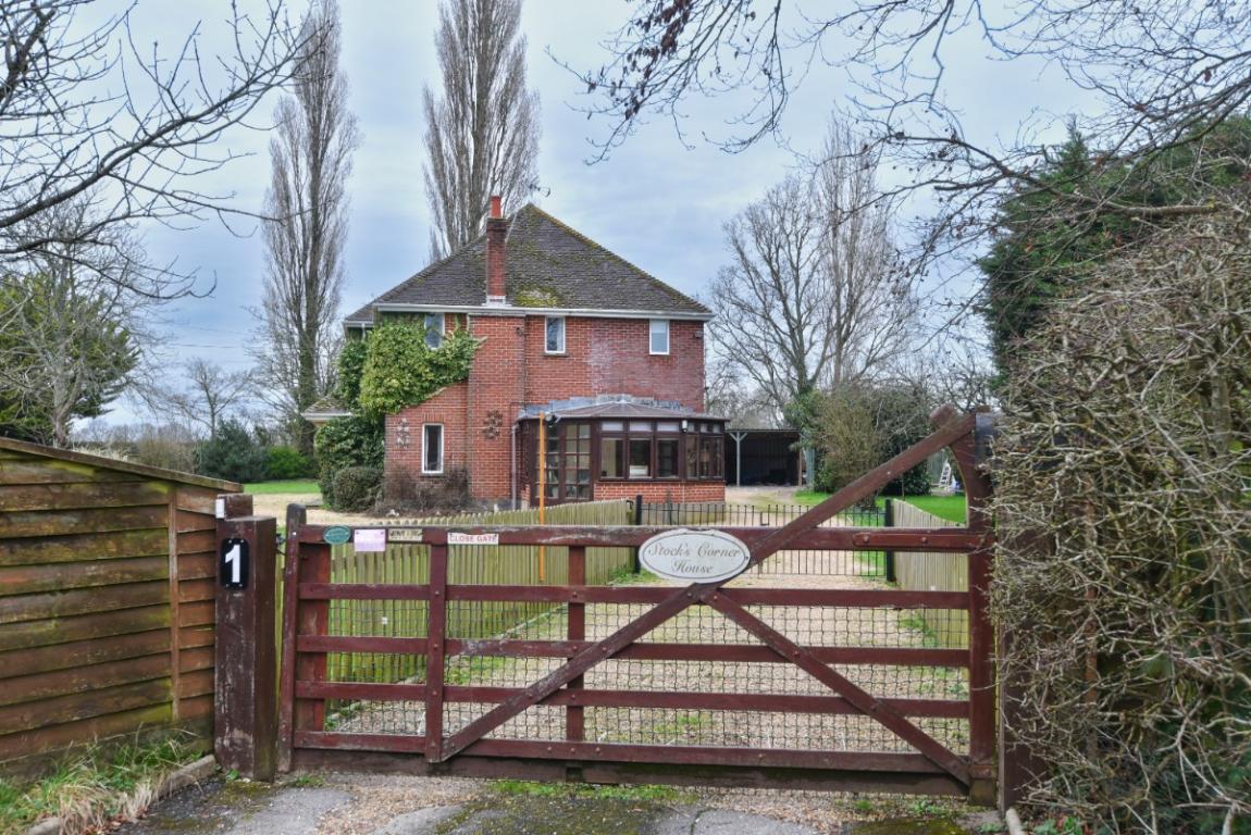 House For Sale Furzehill Wimborne BH21 4HB Ref WBO110005