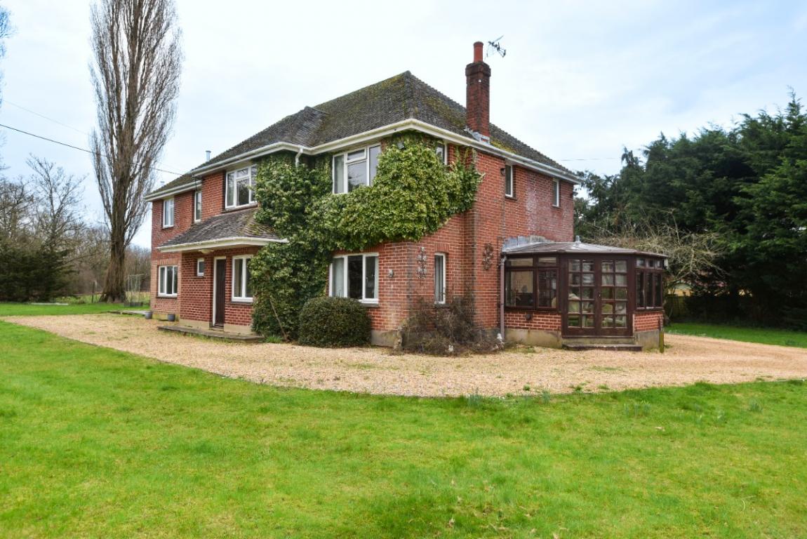 House For Sale Furzehill Wimborne BH21 4HB Ref WBO110005