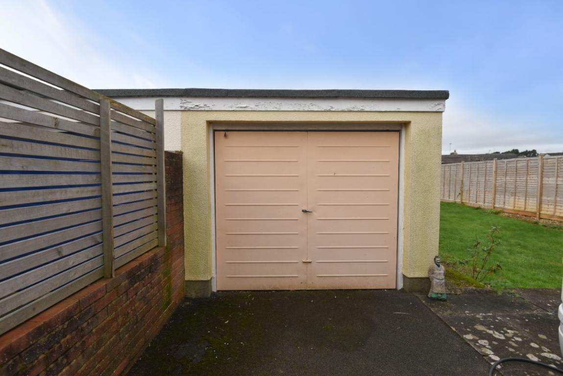 House For Sale Foxcroft Drive Wimborne BH21 2JY Ref WBO230207