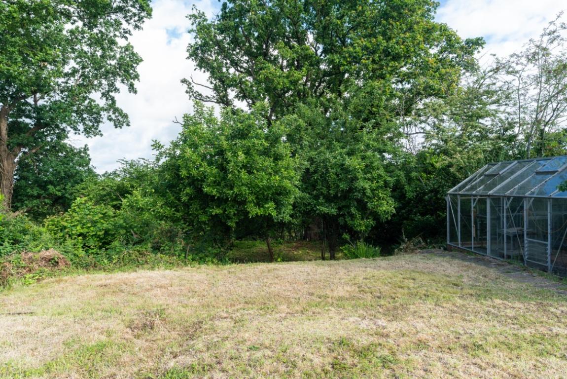 Image: 25 Lonnen Road Wimborne Dorset Colehill