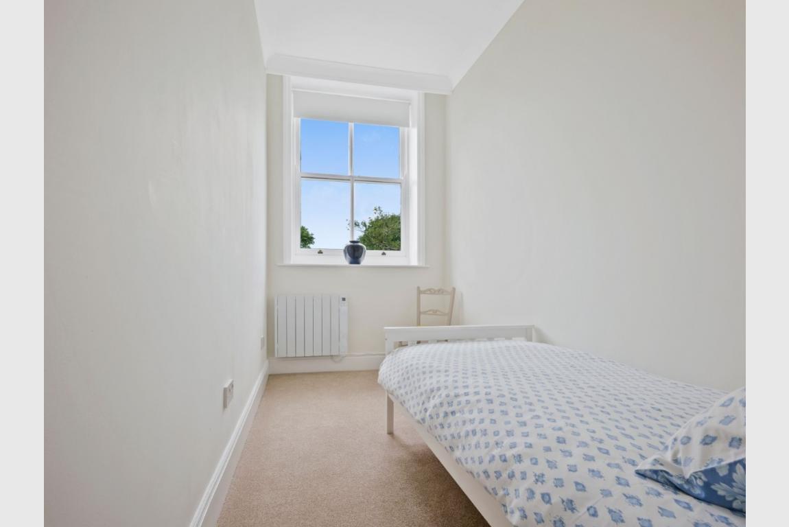 Image: 9 Redcotts Lane Wimborne Dorset Wimborne Town Centre