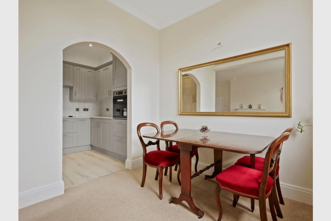 Image: 4 Redcotts Lane Wimborne Dorset Wimborne Town Centre