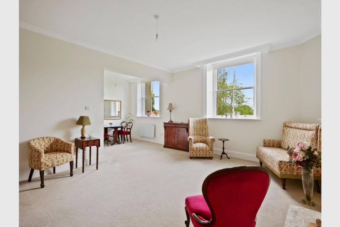 Image: 2 Redcotts Lane Wimborne Dorset Wimborne Town Centre