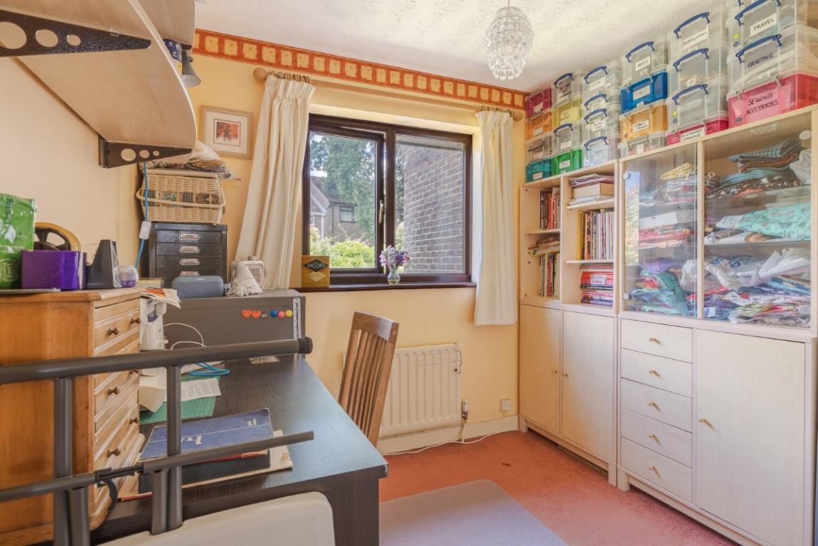 Image: 9 Bridle Way Wimborne Dorset Colehill