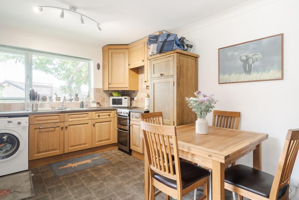 Image: 7 Bridle Way Wimborne Dorset Colehill
