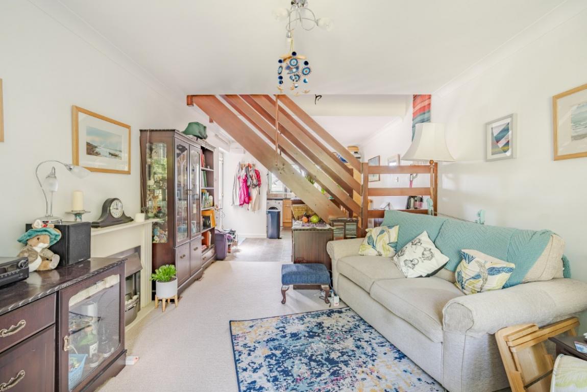 Image: 4 Bridle Way Wimborne Dorset Colehill