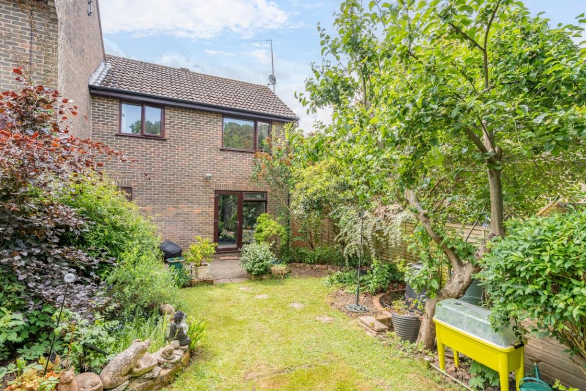 Image: 17 Bridle Way Wimborne Dorset Colehill