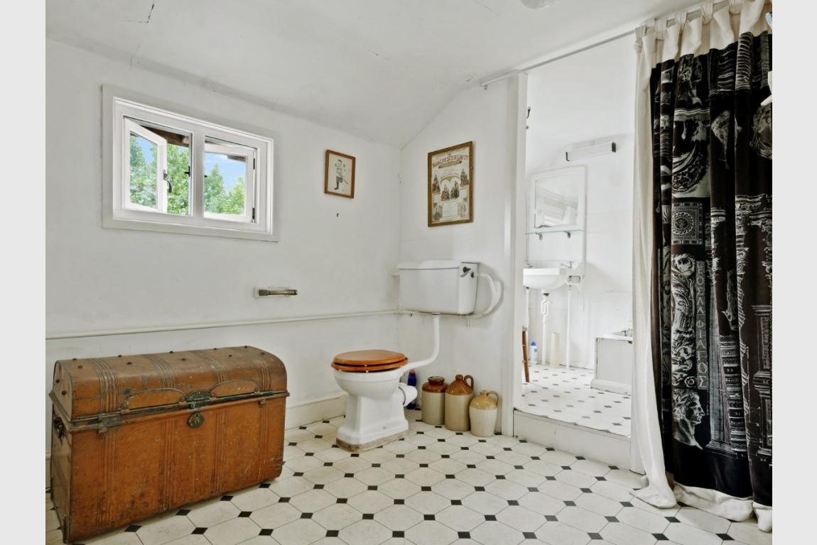 Image: 7 Cromwell Road Wimborne Dorset Wimborne