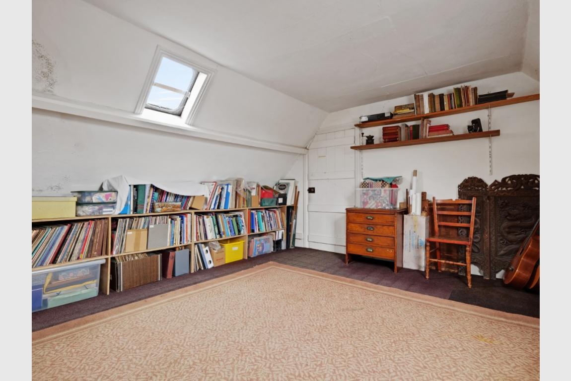 Image: 17 Cromwell Road Wimborne Dorset Wimborne