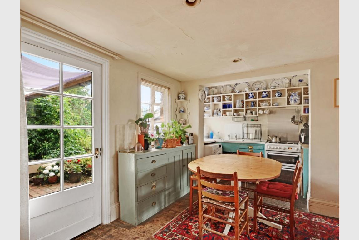 Image: 6 Cromwell Road Wimborne Dorset Wimborne