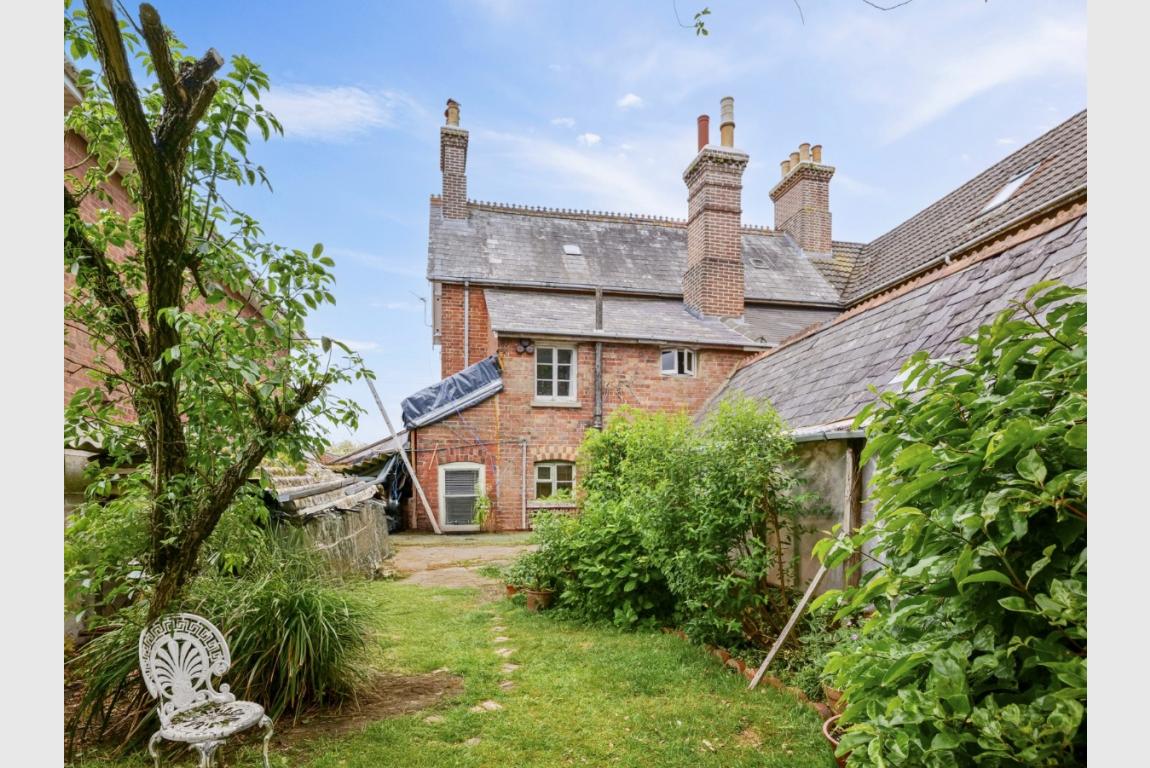 Image: 19 Cromwell Road Wimborne Dorset Wimborne