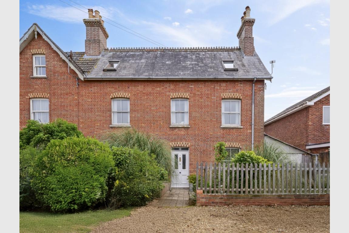 Image: 1 Cromwell Road Wimborne Dorset Wimborne