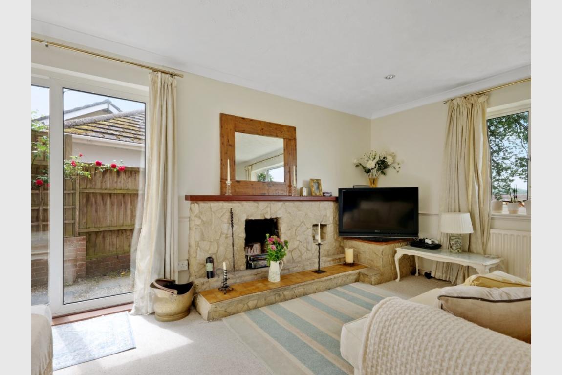 Image: 5 Brook Lane Wimborne Dorset Corfe Mullen