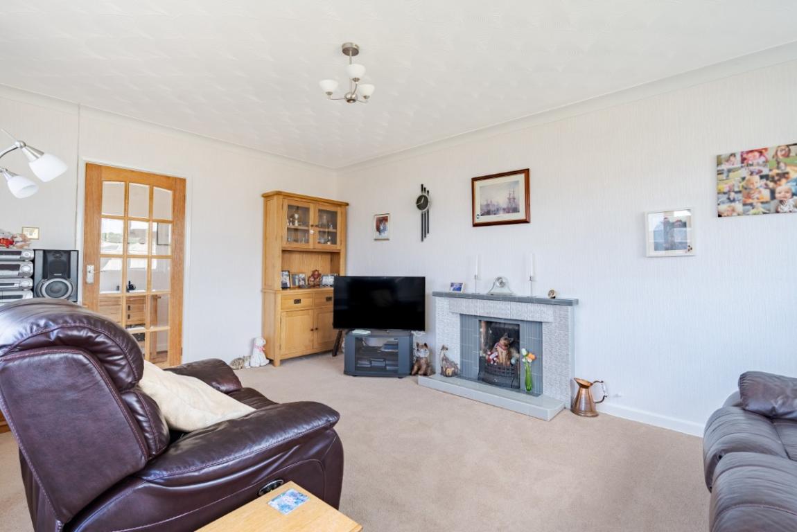 Image: 3 Hounds Way Wimborne Dorset Colehill