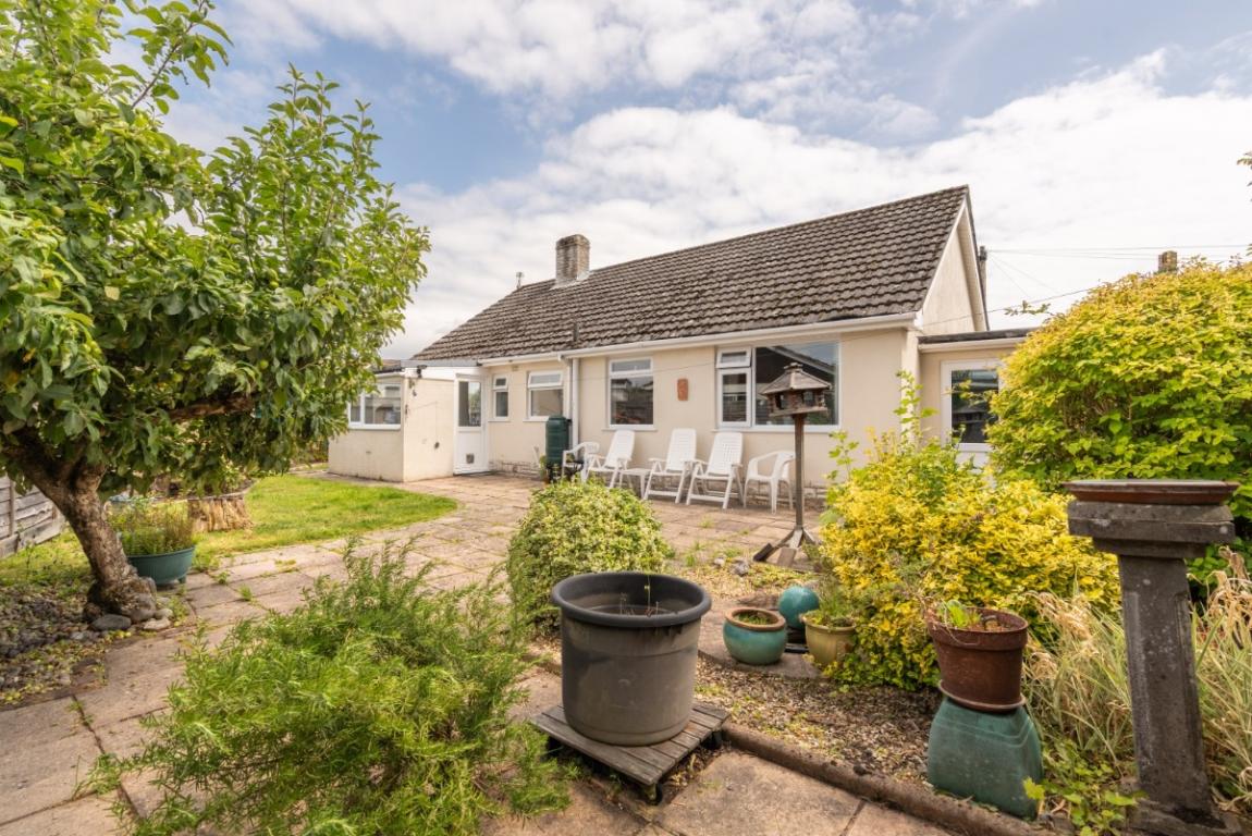 Image: 13 Hounds Way Wimborne Dorset Colehill