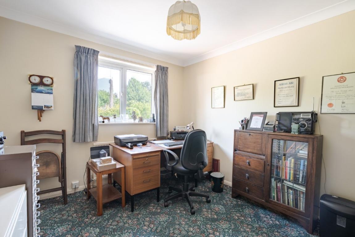 Image: 25 Furzehill Wimborne Dorset Furzehill