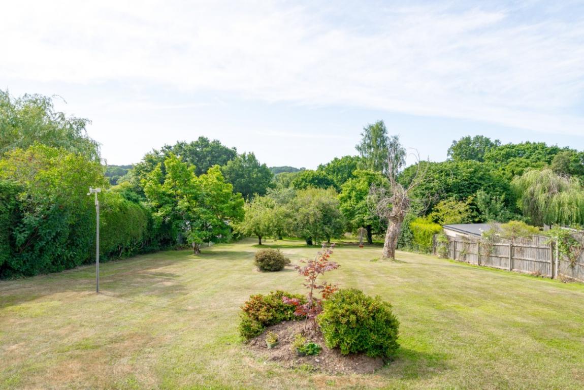 Image: 27 Furzehill Wimborne Dorset Furzehill