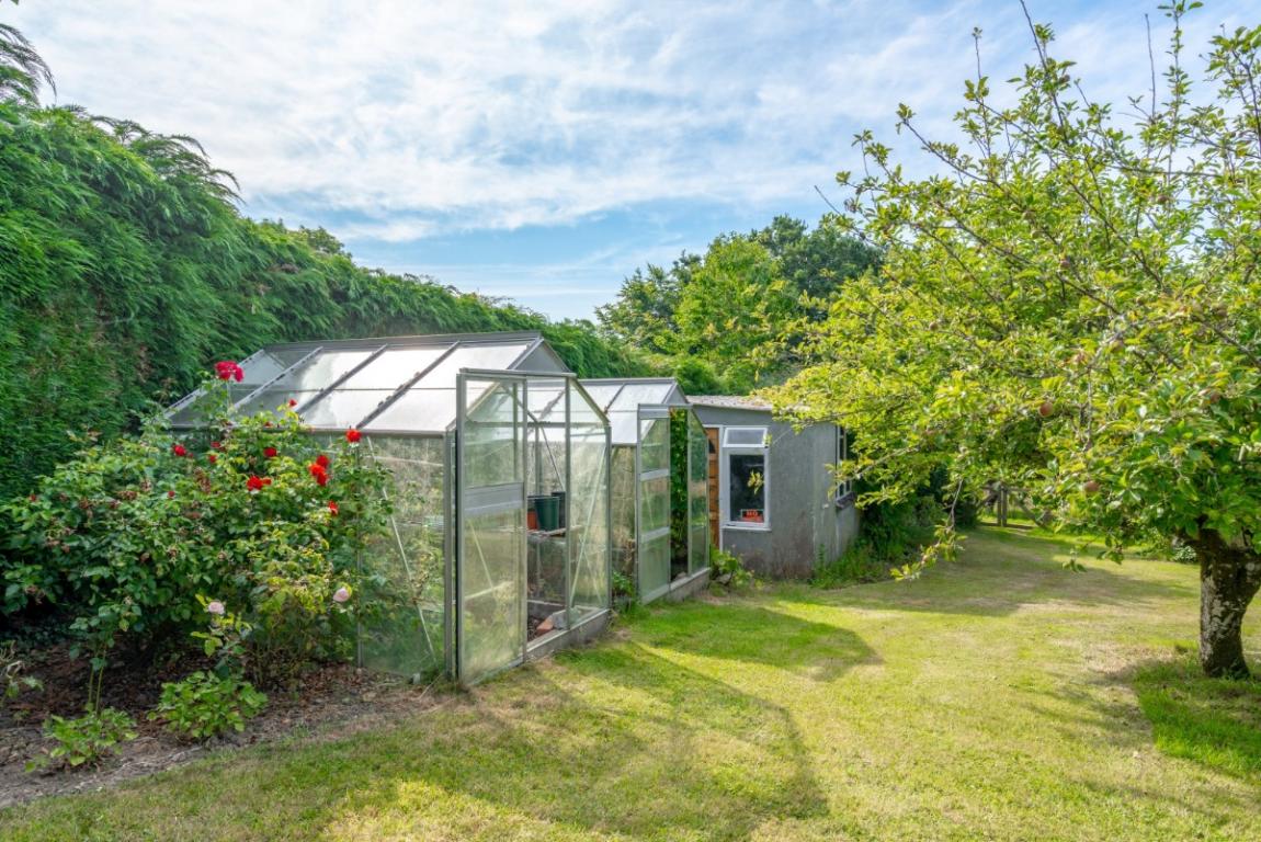 Image: 29 Furzehill Wimborne Dorset Furzehill