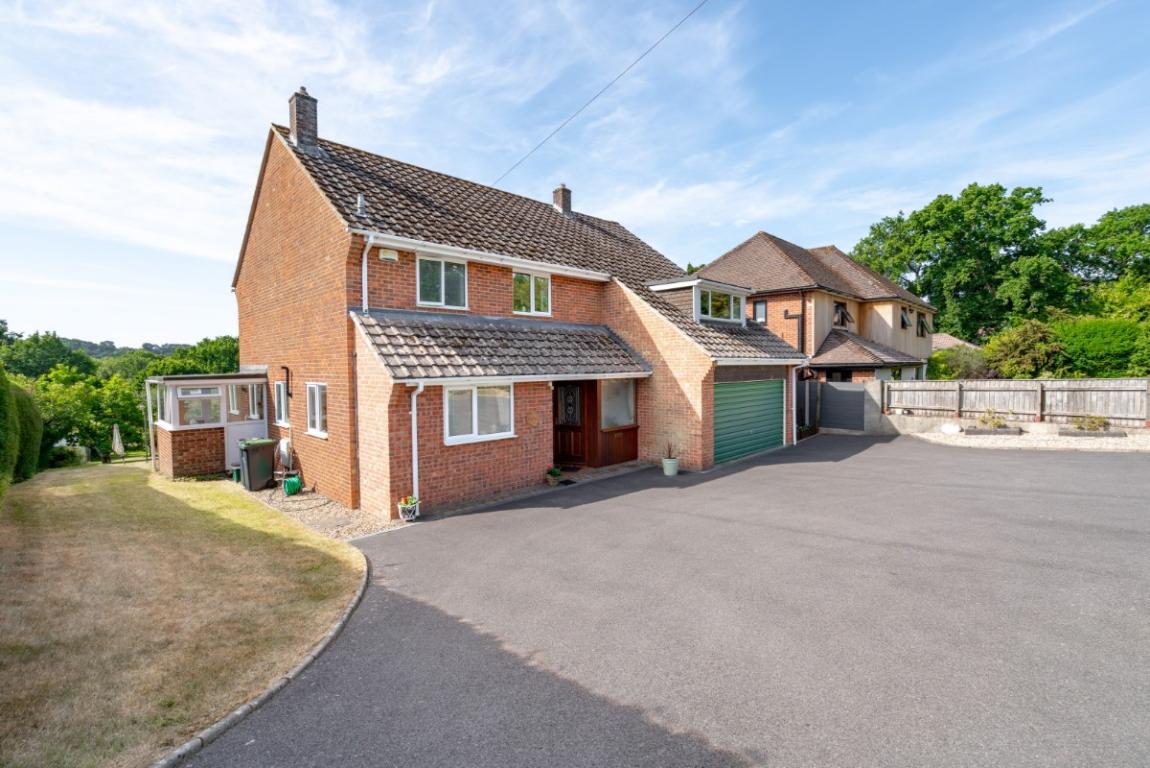 Image: 33 Furzehill Wimborne Dorset Furzehill