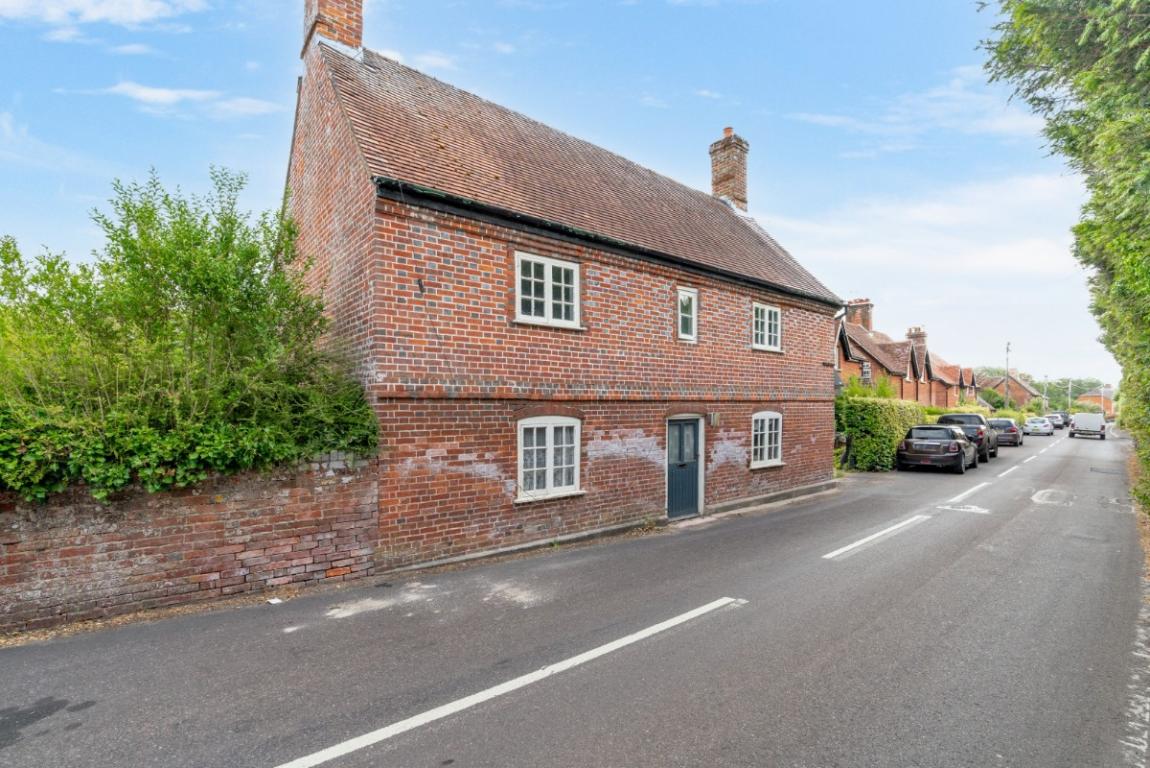 Image: 23 Castle Street Wimborne Dorset Cranborne