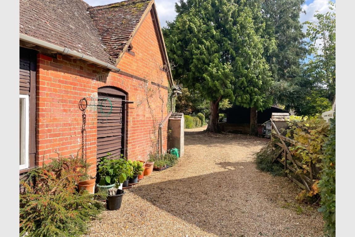 Image: 28 Harley Lane Wimborne Dorset Gussage All Saints