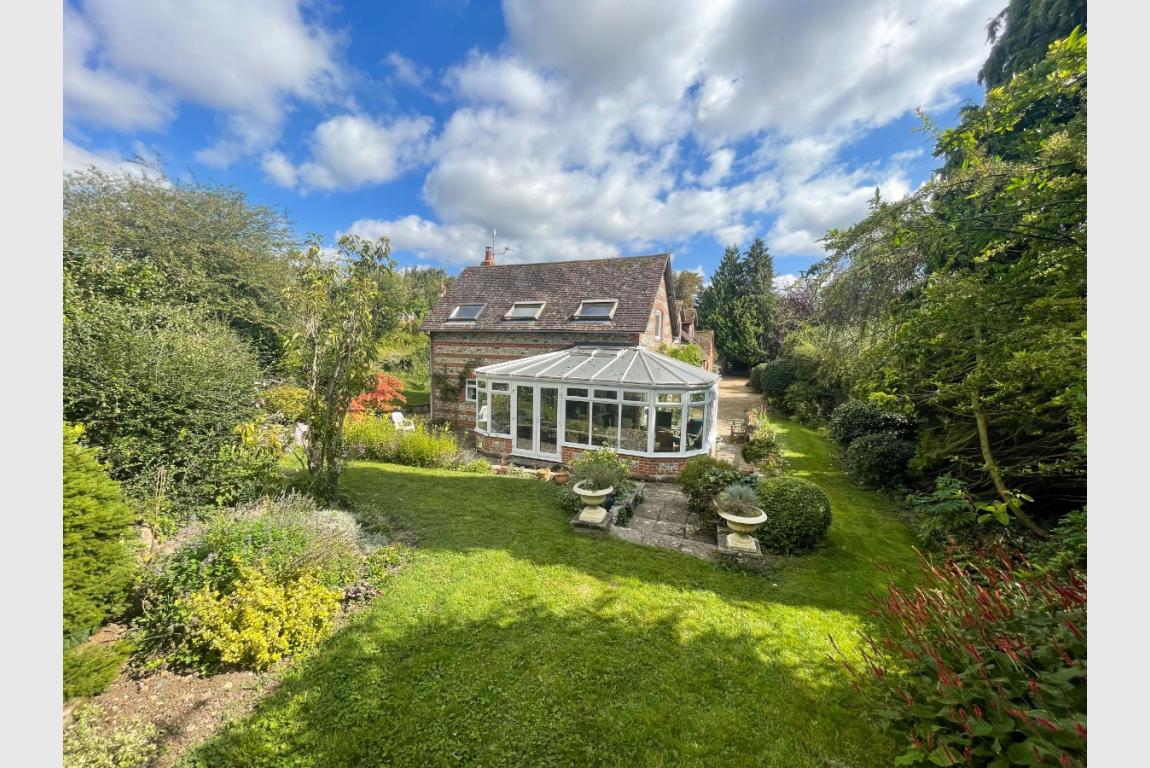 Image: 27 Harley Lane Wimborne Dorset Gussage All Saints