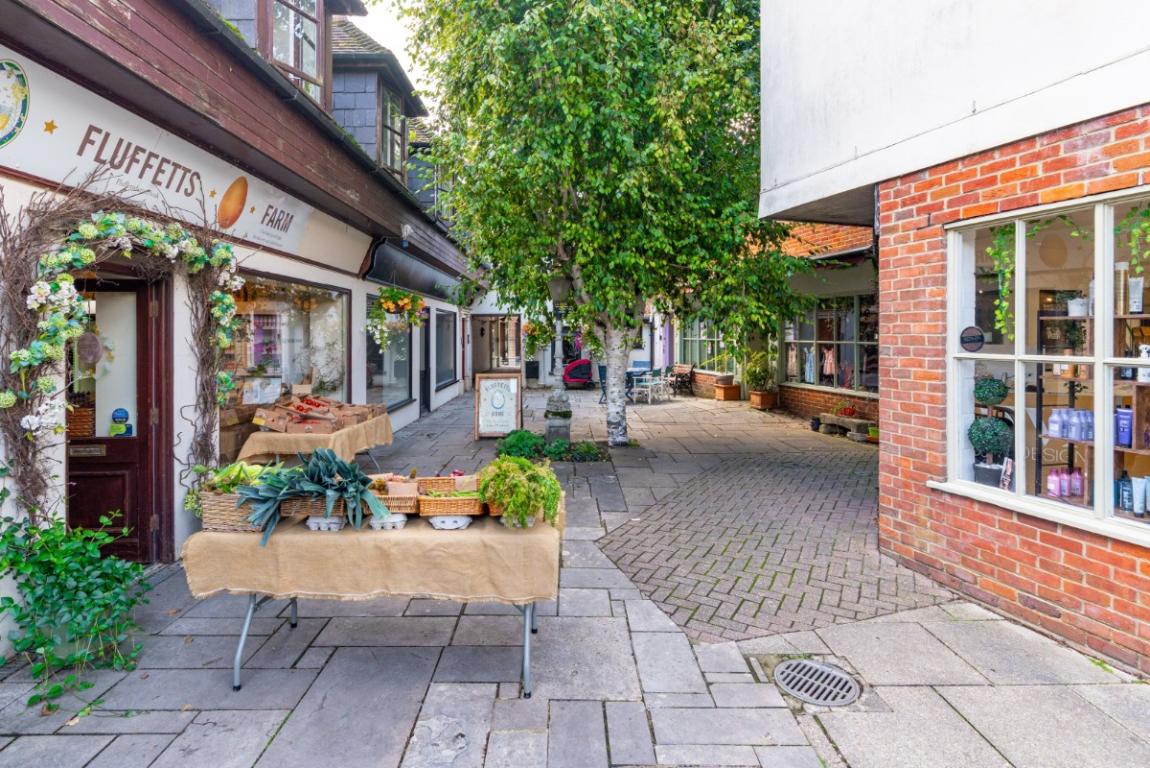 Image: 16 East Street Wimborne Dorset Wimborne Town Centre