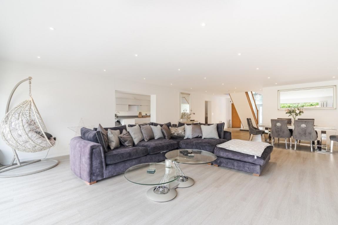 Image: 5 Albert Road Wimborne Dorset Corfe Mullen