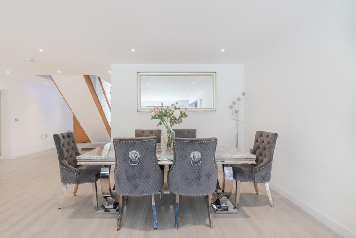 Image: 4 Albert Road Wimborne Dorset Corfe Mullen