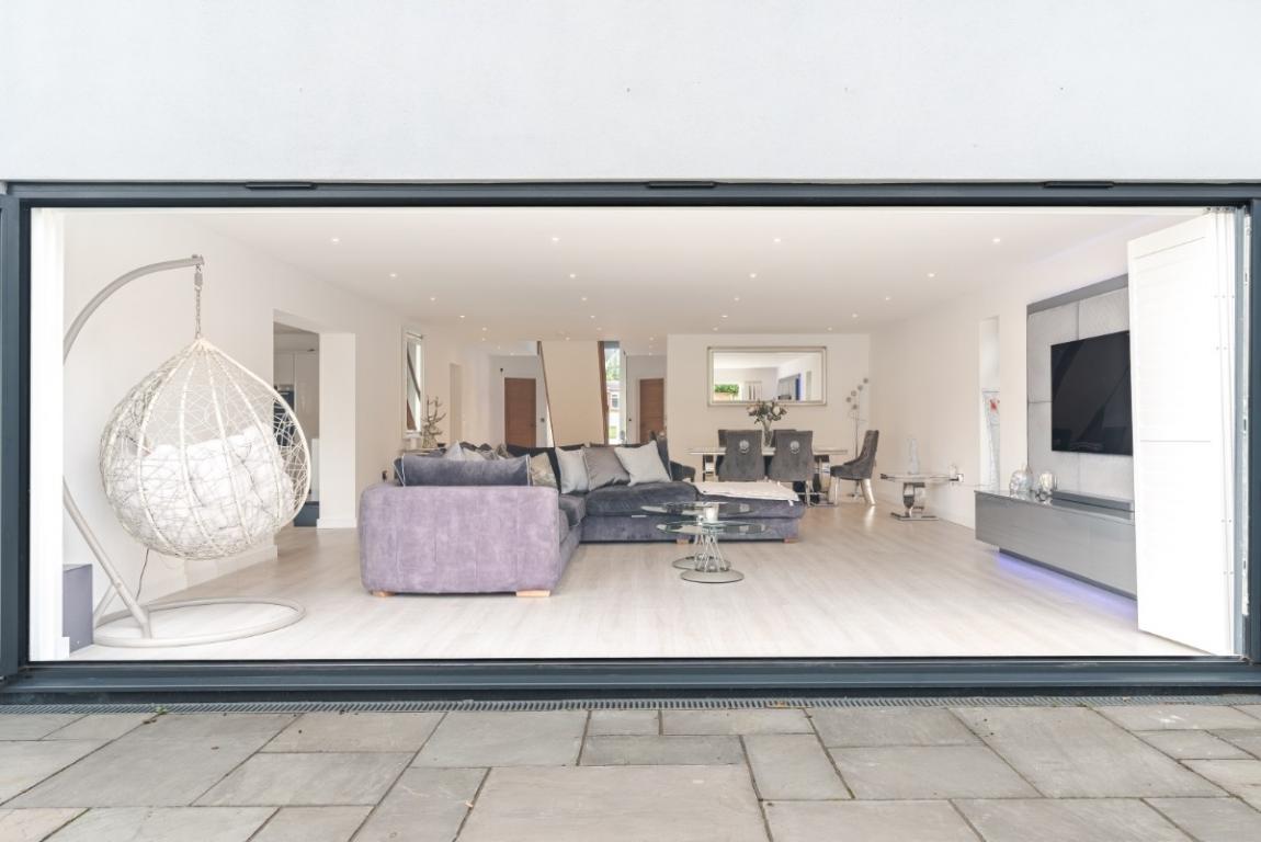 Image: 3 Albert Road Wimborne Dorset Corfe Mullen