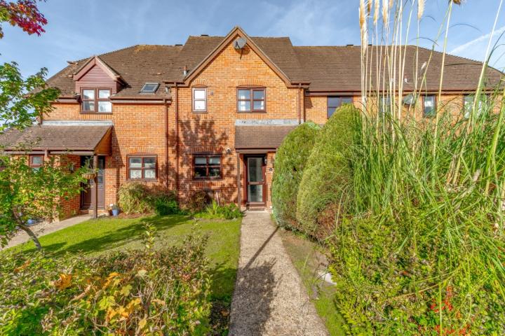 Old Manor Close