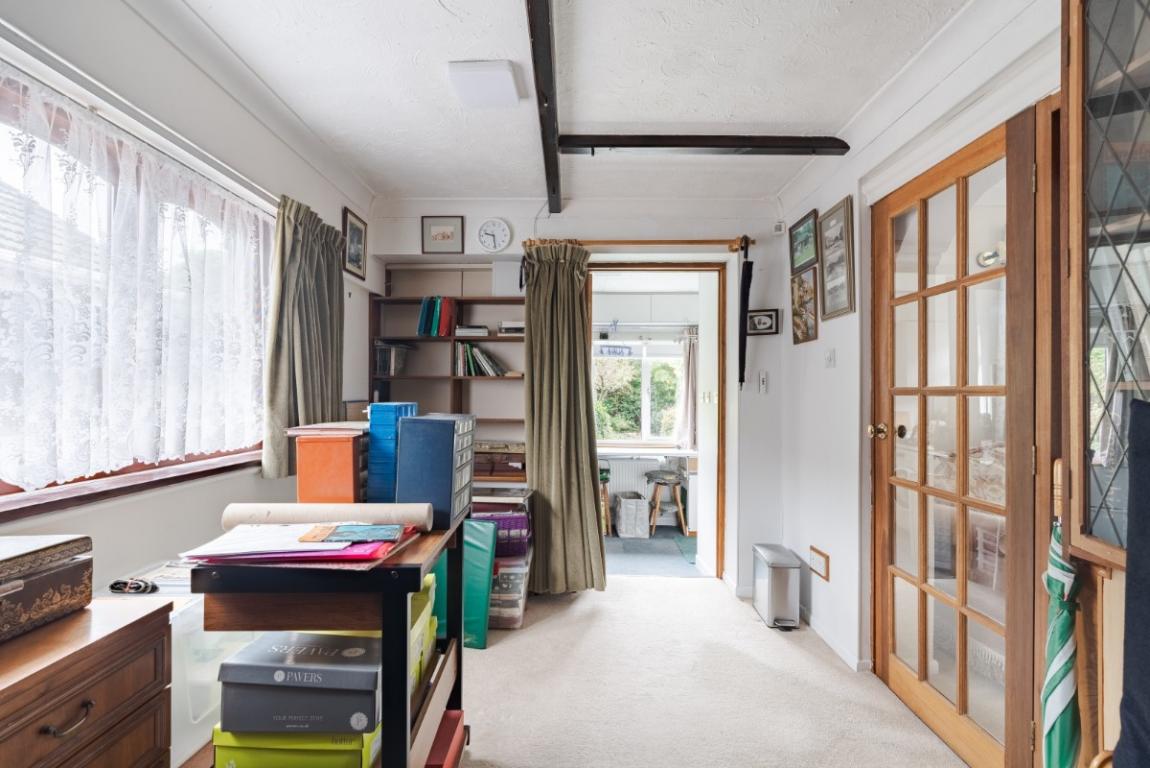 Image: 6 Highfield Road Wimborne Dorset Corfe Mullen