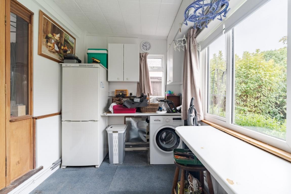 Image: 9 Highfield Road Wimborne Dorset Corfe Mullen