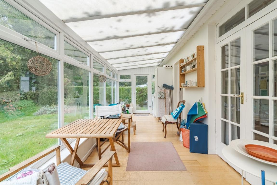 Image: 8 Gravel Hill Wimborne Dorset Merley