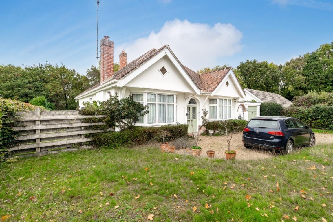 Image: 21 Gravel Hill Wimborne Dorset Merley