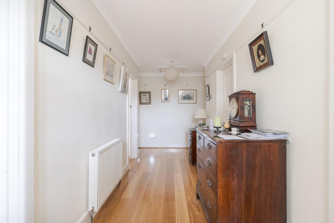 Image: 12 Gravel Hill Wimborne Dorset Merley