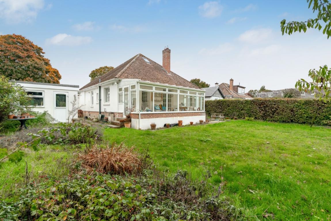 Image: 18 Gravel Hill Wimborne Dorset Merley