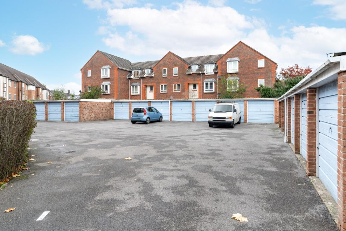 Image: 11 Poole Road Wimborne Dorset Wimborne