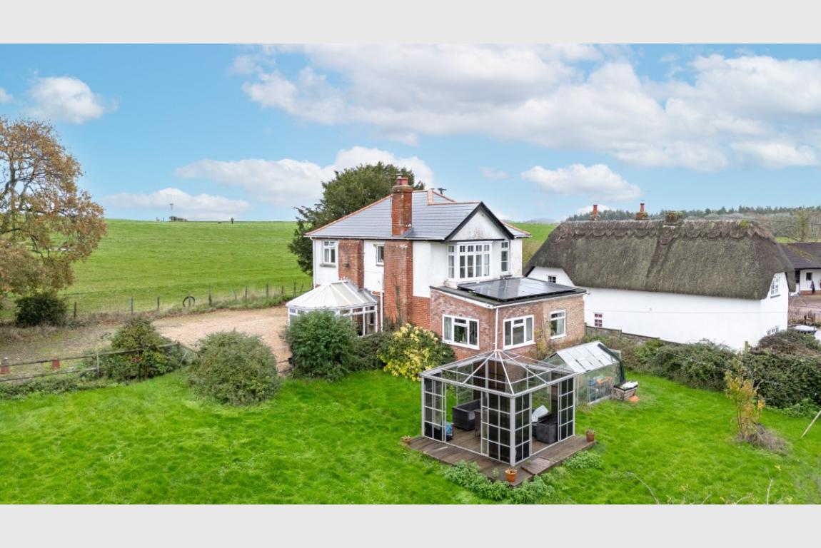 Image: 21 Batchelors Lane Wimborne Dorset Holtwood