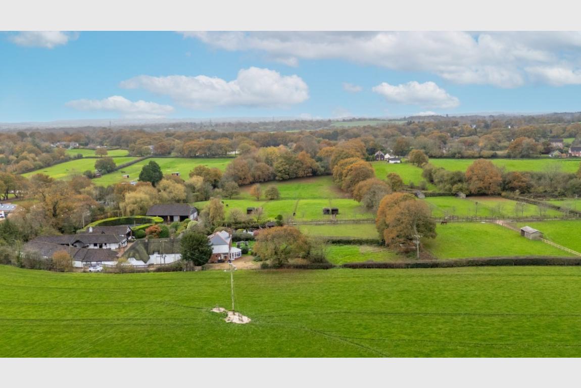 Image: 20 Batchelors Lane Wimborne Dorset Holtwood