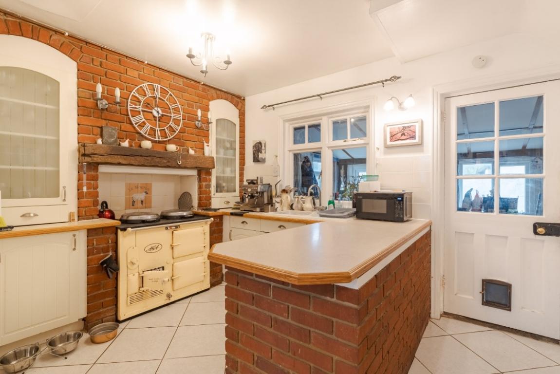 Image: 8 Batchelors Lane Wimborne Dorset Holtwood