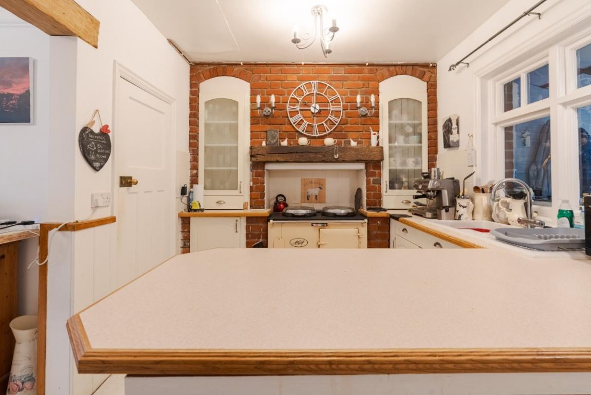 Image: 9 Batchelors Lane Wimborne Dorset Holtwood