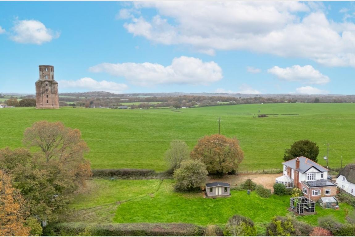 Image: 1 Batchelors Lane Wimborne Dorset Holtwood